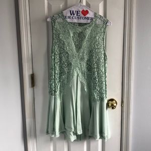 Umgee lace mint top/ dress